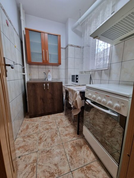 Drumul Taberei, metrou Raul Doamnei la 1 minut, renovat, AC, TV, ocazie!